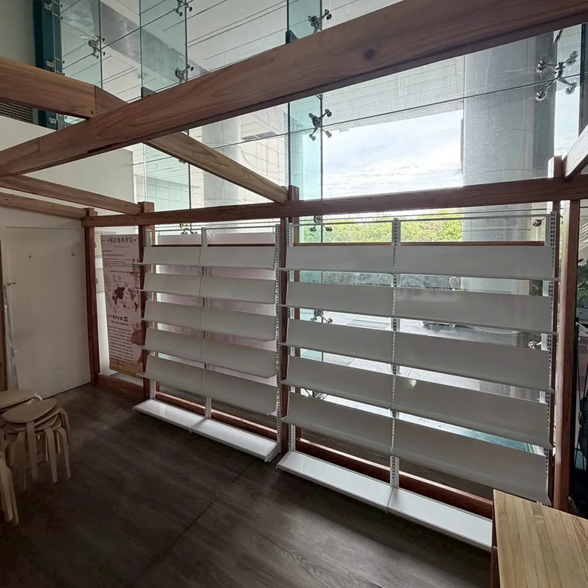 書店展示架-4