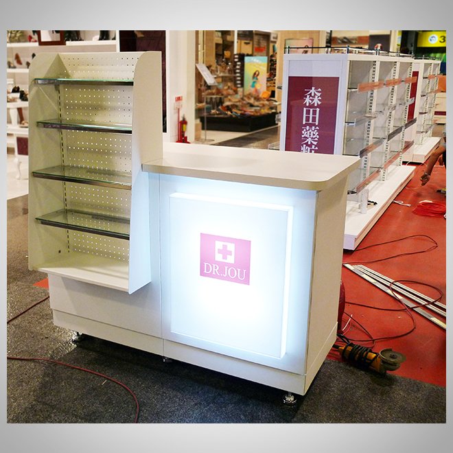 Morita Display Shelving-18