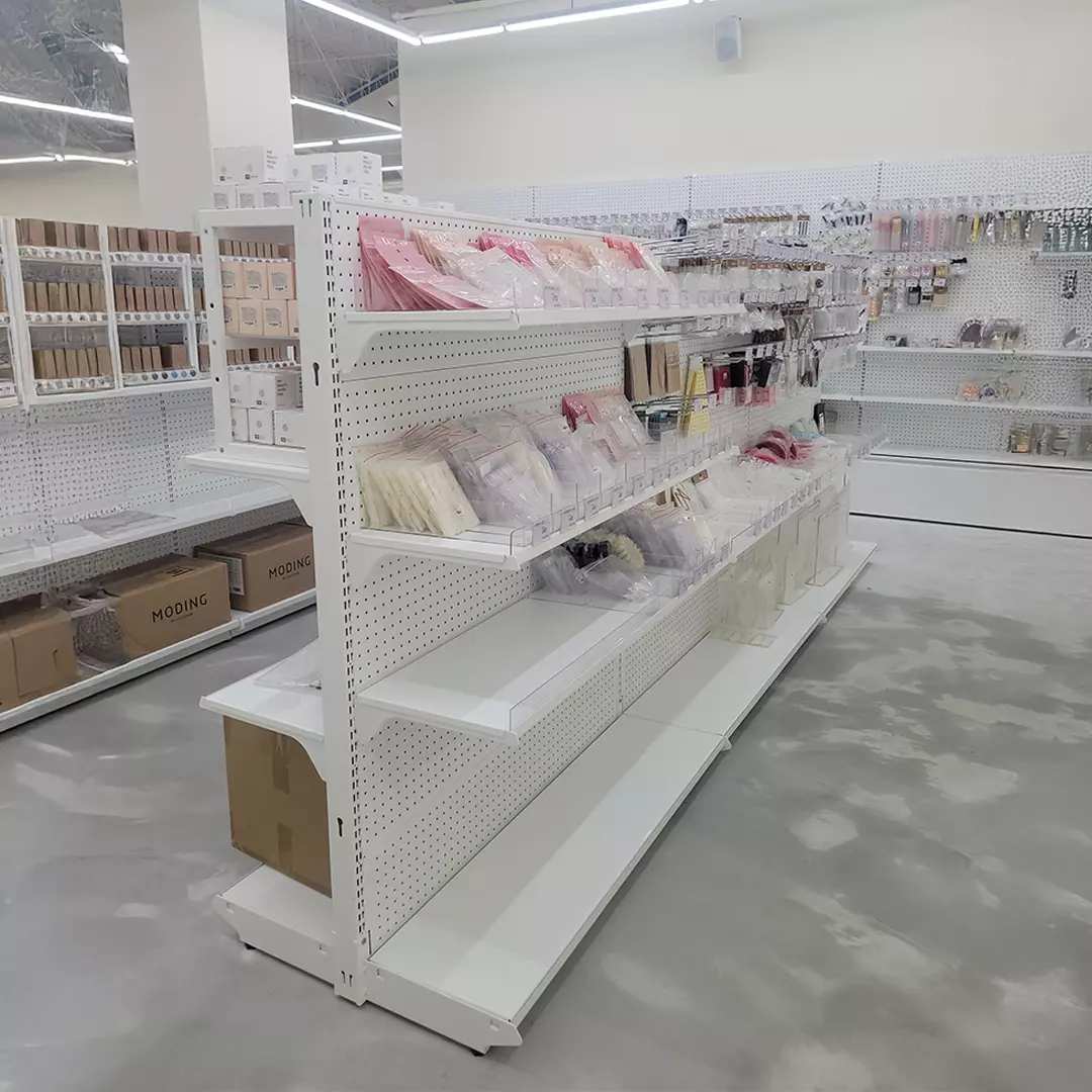 讓美，在空間裡自然發光-美甲材料用品店-5