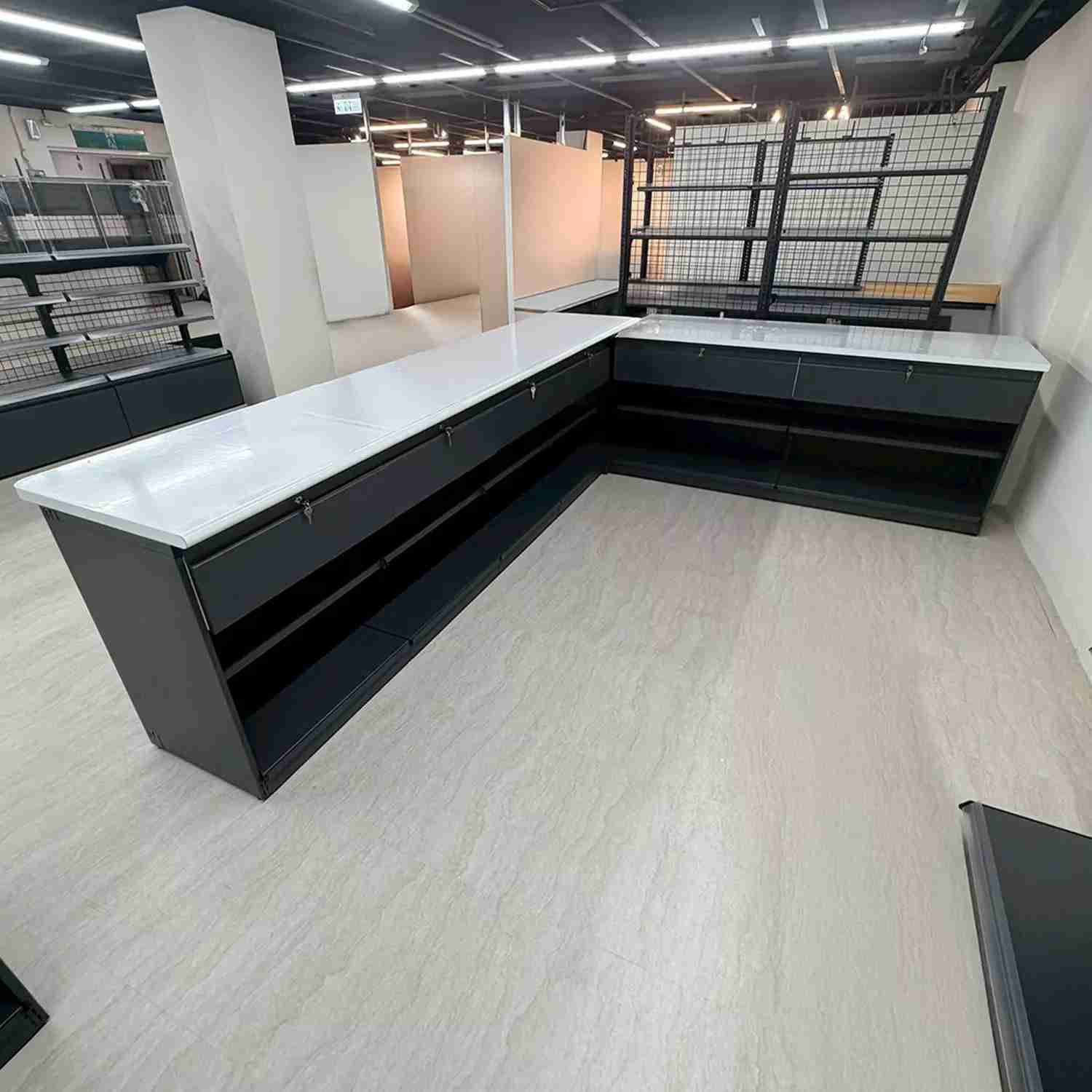 動漫商品的舞台-2