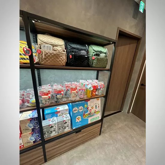 婦產科附設母嬰用品店-11