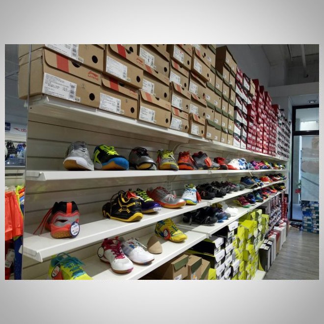 運動休閒用品店